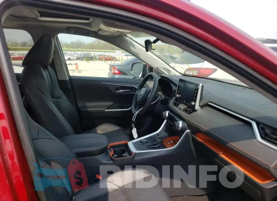 2T3J1RFV8KW038647 Photo# 5