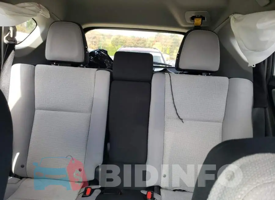 2T3RFREV7GW470417 Photo# 10