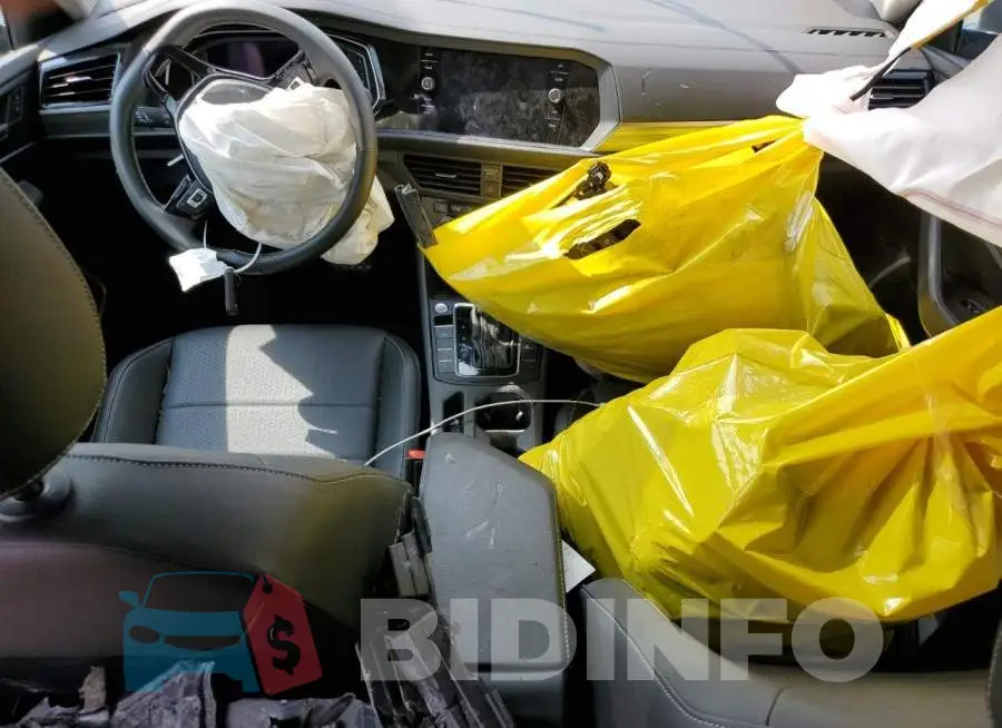 3VWE57BU9MM015239 Photo# 8