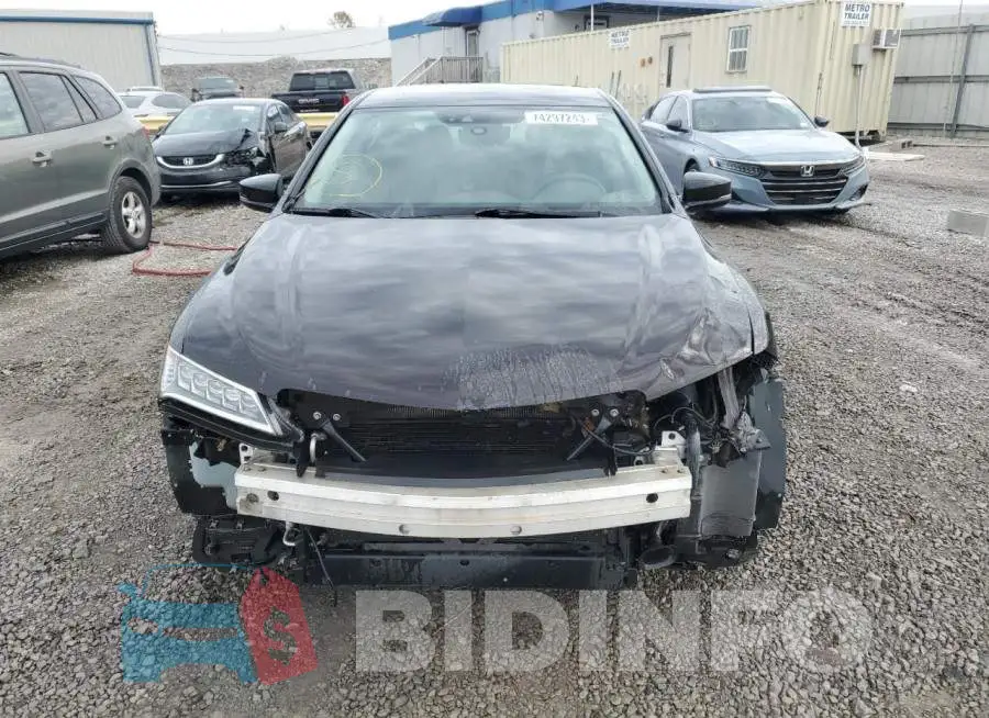 19UUB3F58FA003328 Photo# 5