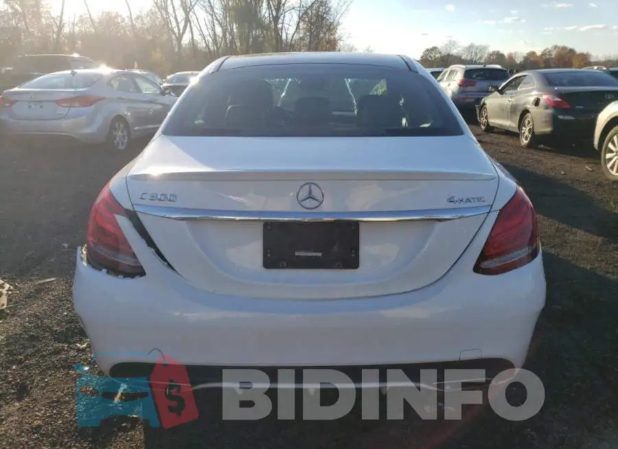 WDDWF4KB5GR172048 Photo# 6