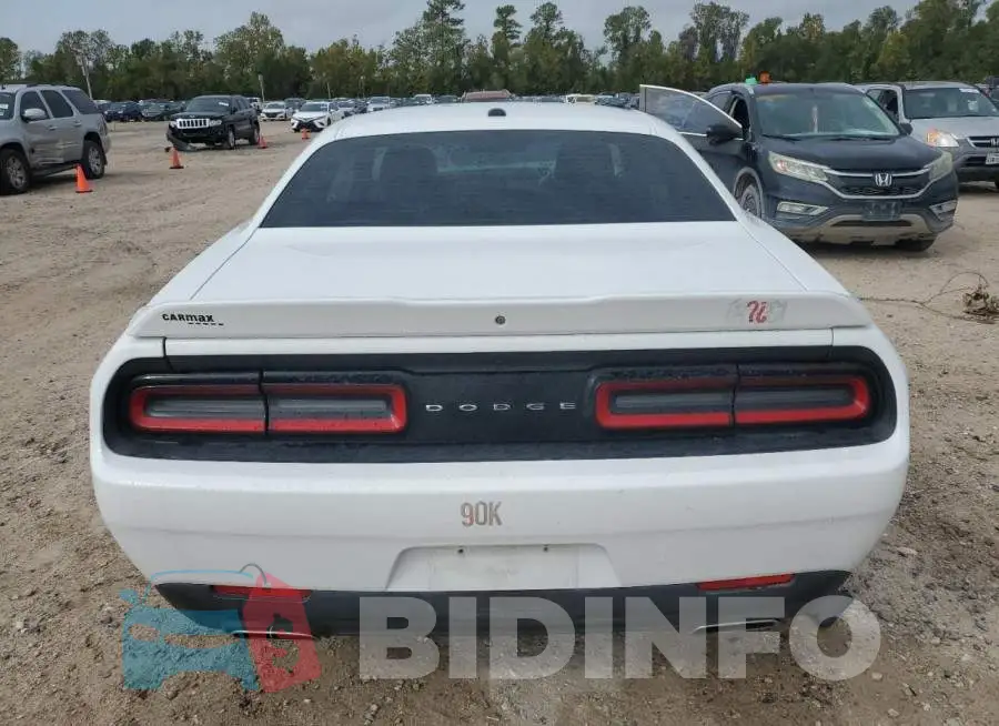 2C3CDZAGXKH669977 Photo# 6