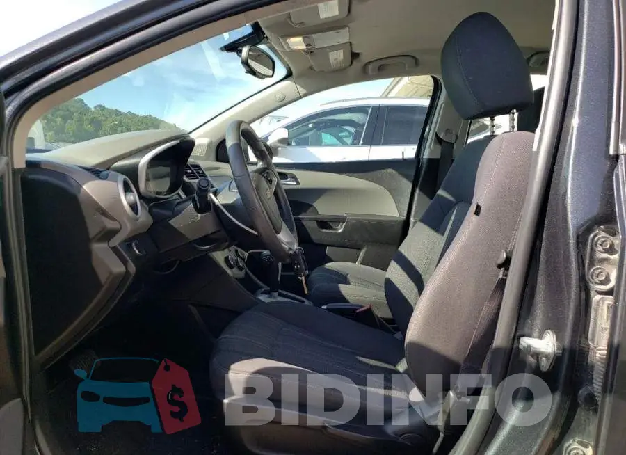 1G1JD5SH6J4140677 Photo# 7