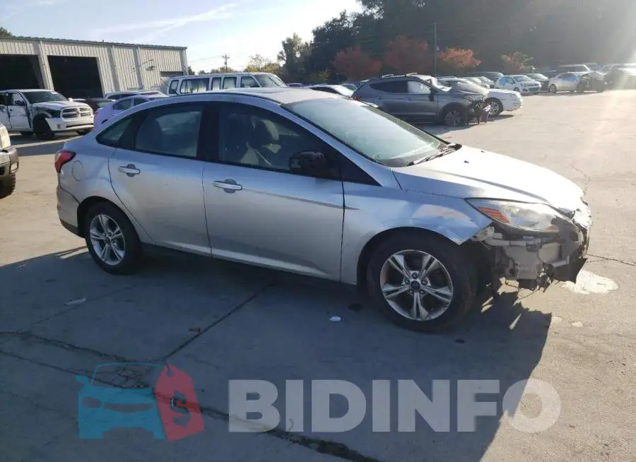 1FADP3F29EL313437 Photo# 4