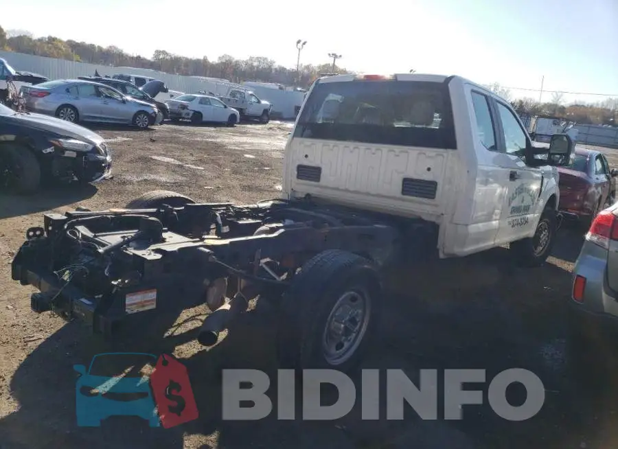 1FT7X2A62JEC73566 Photo# 3