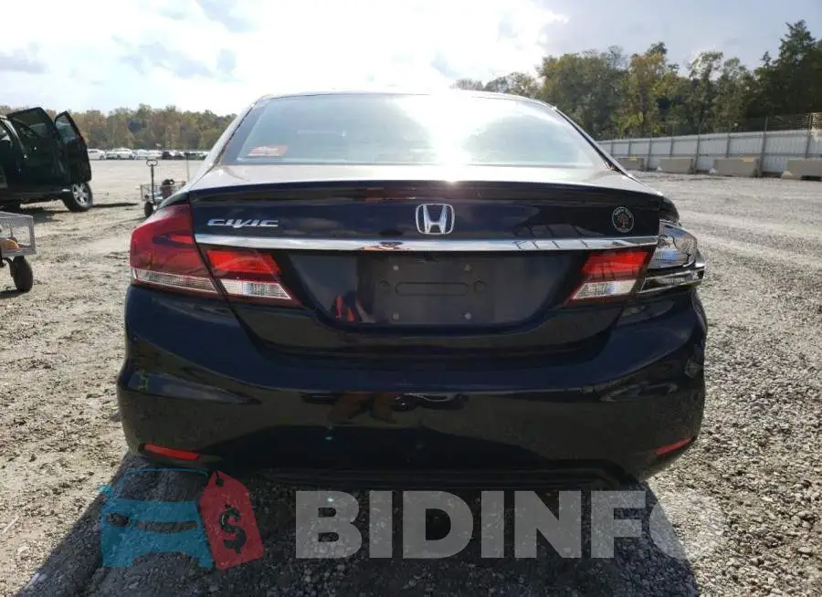 19XFB2F88FE011597 Photo# 6