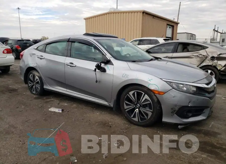 19XFC1F71HE007117 Photo# 4