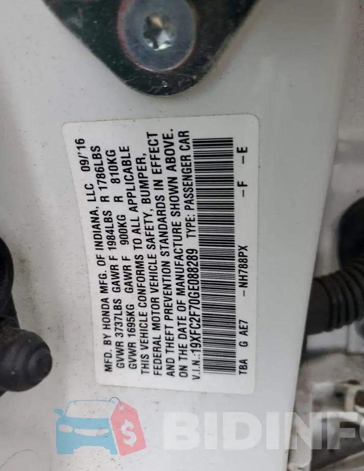 19XFC2F70GE088289 Photo# 12
