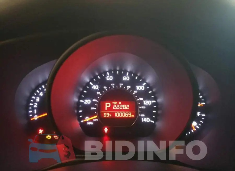 KNDJN2A20F7175897 Photo# 9