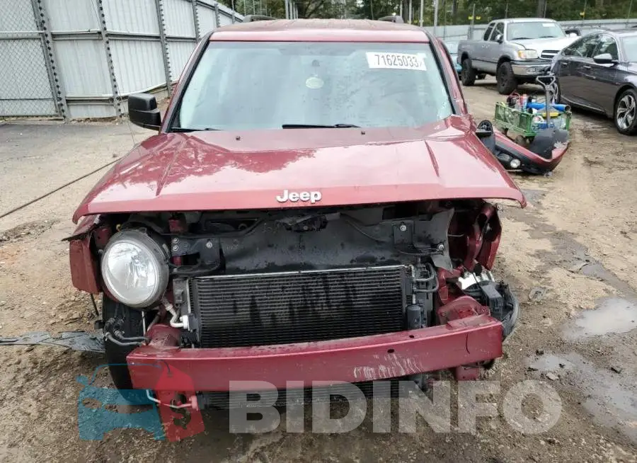 1C4NJPBB7GD698832 Photo# 5