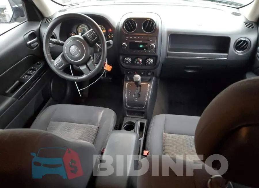 1C4NJRFB6ED734982 Photo# 8