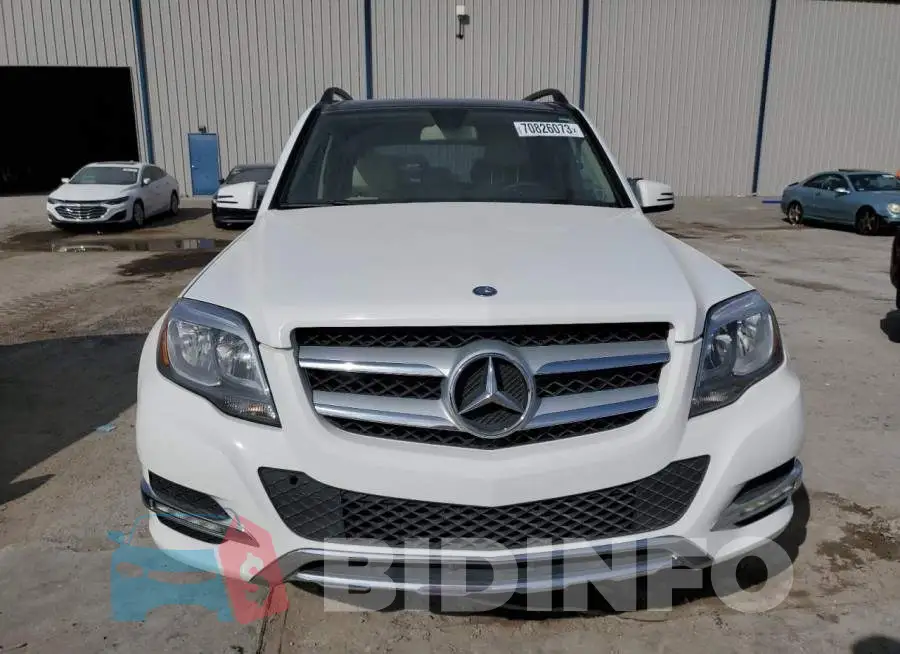 WDCGG8JB3FG358342 Photo# 5