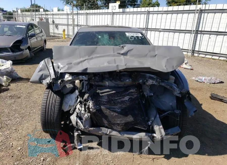 2C3CDXCT7JH228725 Photo# 5