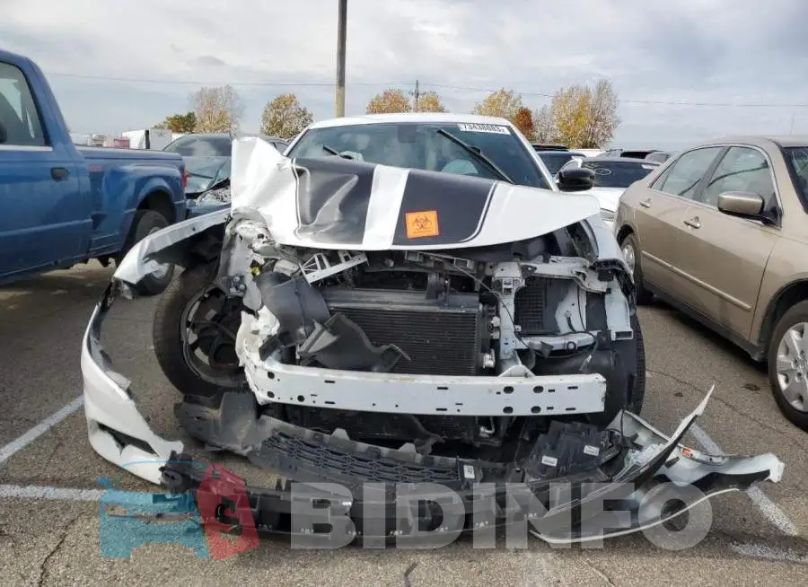 2C3CDXJG0HH635351 Photo# 5