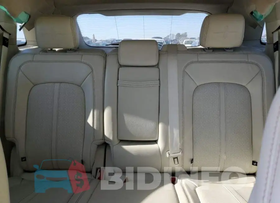 2LMPJ7JR3JBL29096 Photo# 10