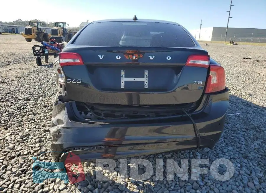 YV140MFB8F1308841 Photo# 6