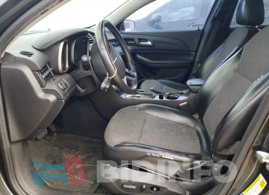 1G11E5SL9EF261036 Photo# 7