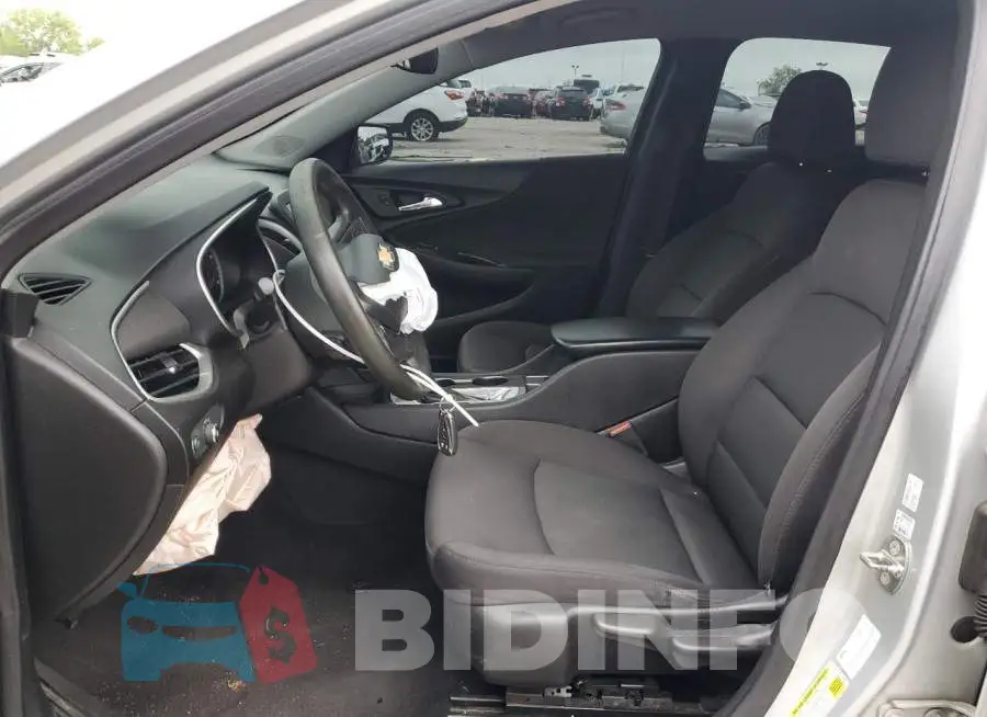 1G1ZB5ST5HF184925 Photo# 7