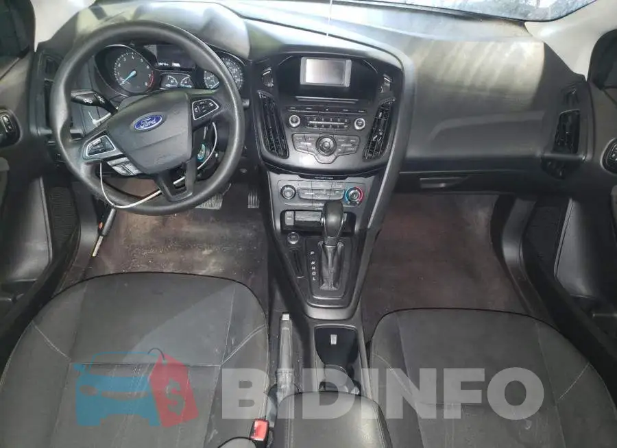 1FADP3F2XHL339100 Photo# 8
