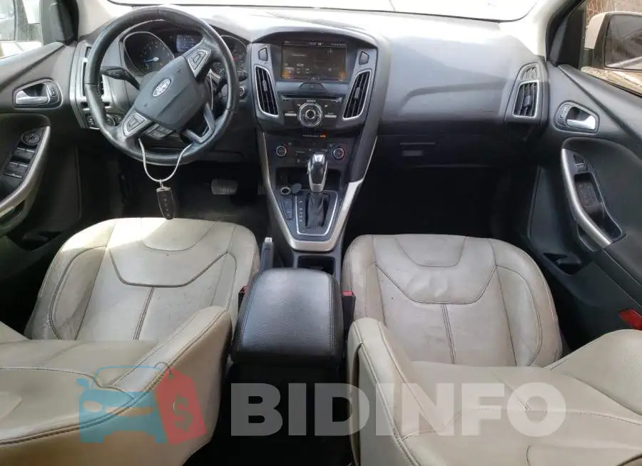 1FADP3N26FL306383 Photo# 8