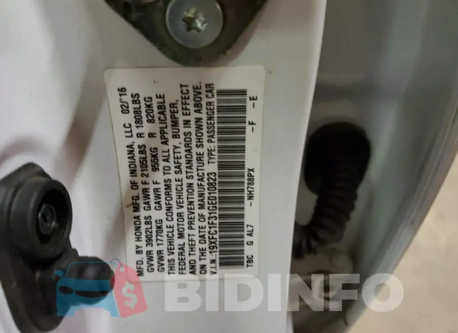 19XFC1F31GE010823 Photo# 12