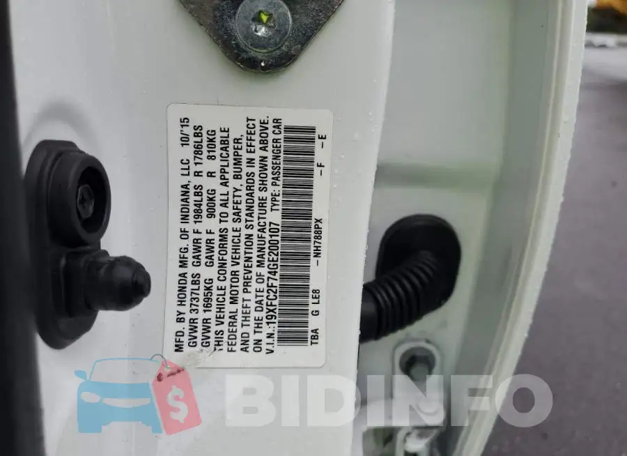 19XFC2F74GE200107 Photo# 12