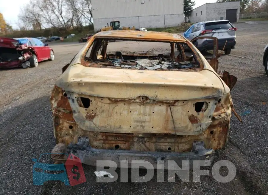 1HGCV2F38NA800673 Photo# 6