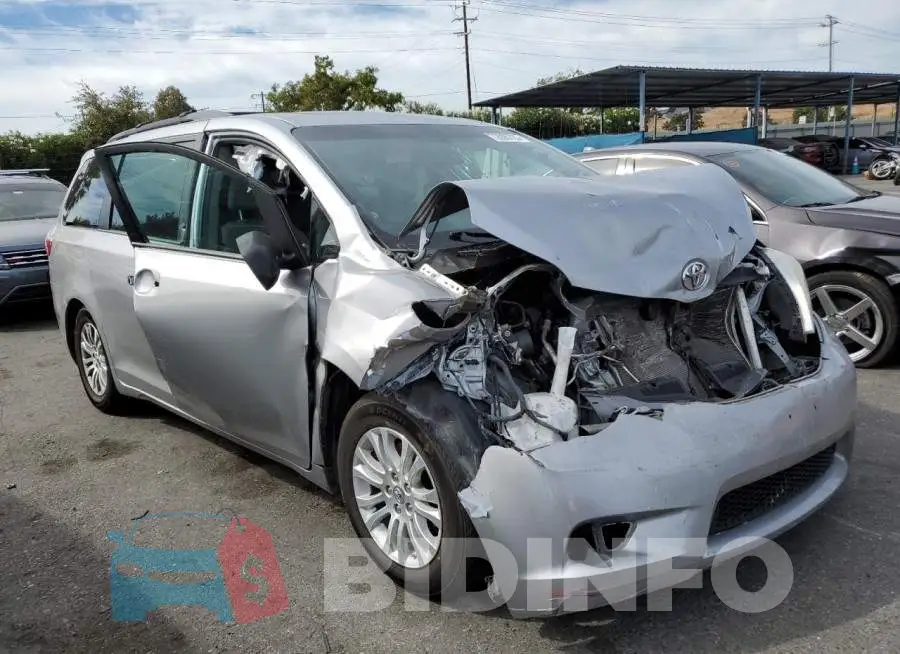 5TDYK3DC6GS702253 Photo# 4