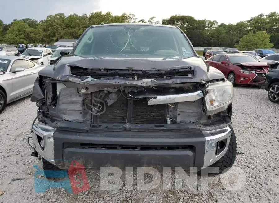 5TFDW5F18HX640165 Photo# 5