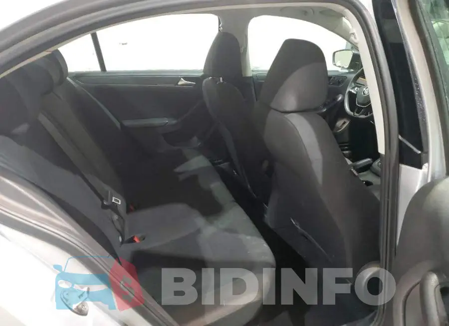 3VW267AJ7GM241162 Photo# 10