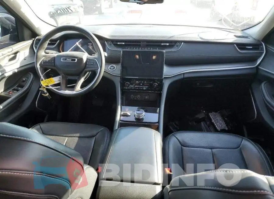 1C4RJKBG2M8113174 Photo# 8