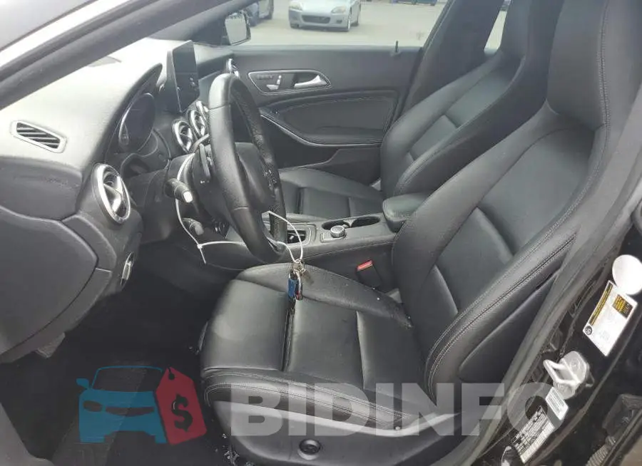 WDDSJ4EB1JN537221 Photo# 7