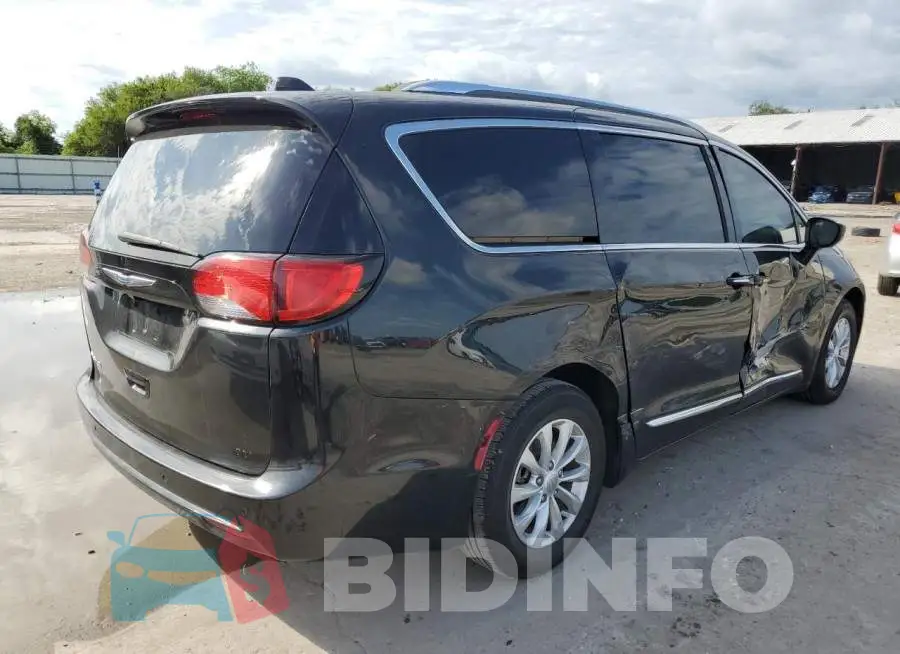 2C4RC1BG6JR142813 Photo# 3