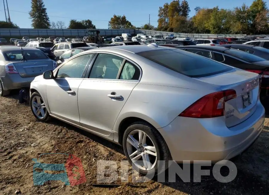 YV140MFK8F2355412 Photo# 2