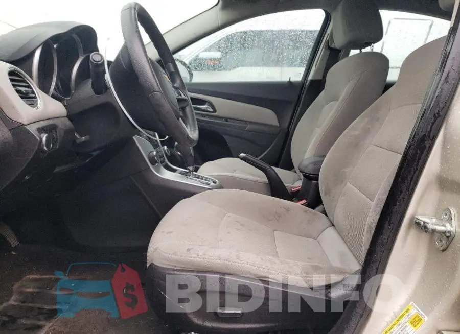 1G1PE5SBXG7202124 Photo# 7