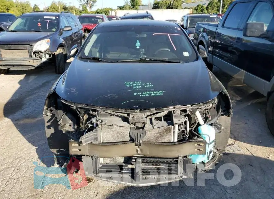1G1ZC5ST0LF111239 Photo# 5