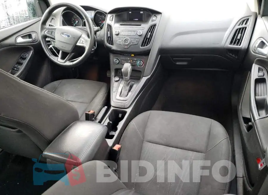 1FADP3F2XHL209480 Photo# 8