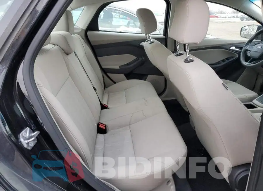 1FADP3FE2HL208883 Photo# 10