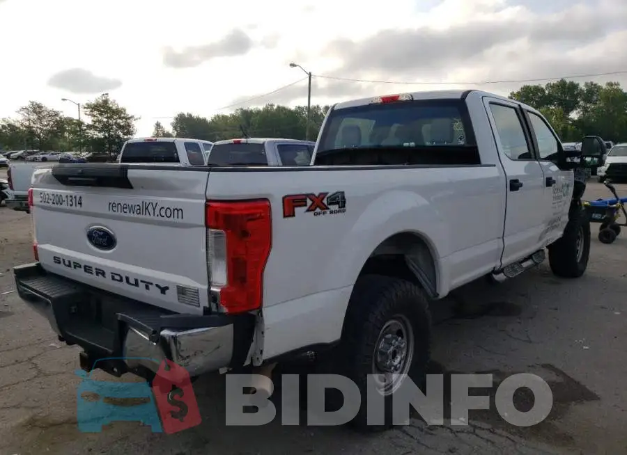 1FT7W2B60JEB48812 Photo# 3