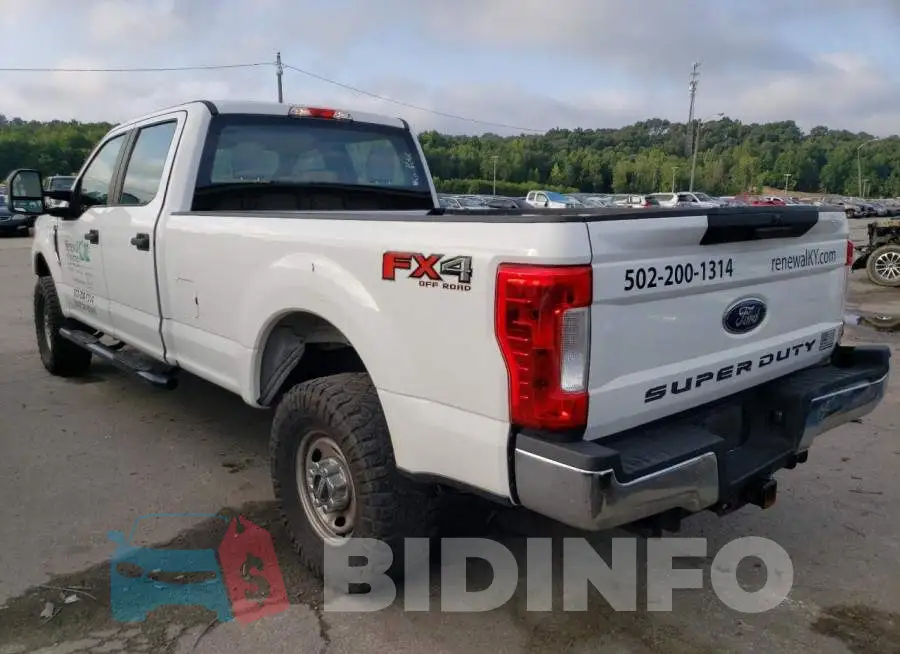 1FT7W2B60JEB48812 Photo# 2