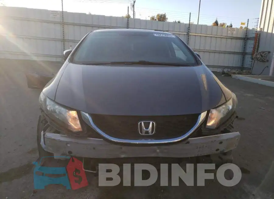 19XFB2F82FE208202 Photo# 5