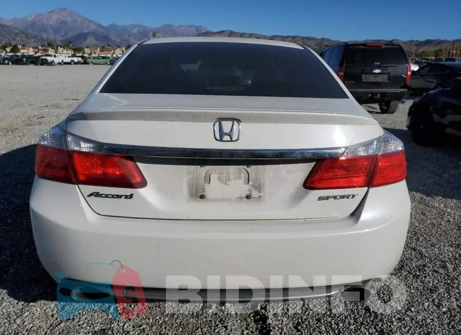 1HGCR2F57FA204543 Photo# 6