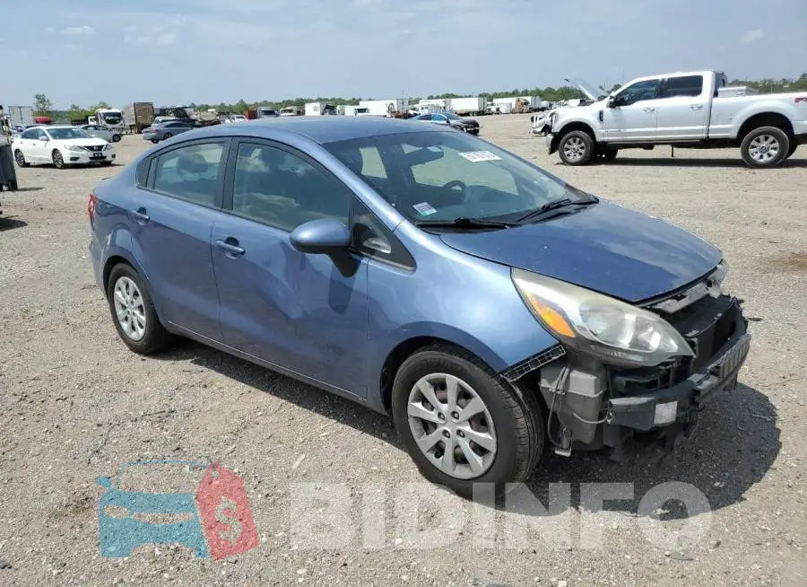 KNADM4A31G6553038 Photo# 4