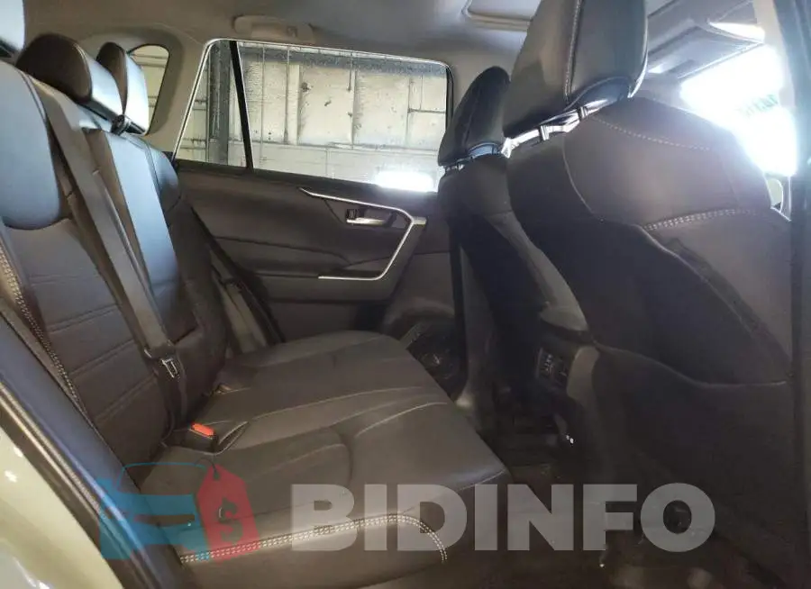 4T3B6RFV8PU123310 Photo# 11