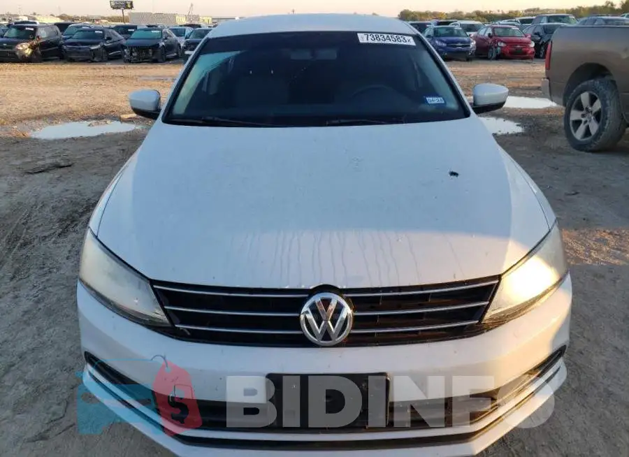3VW167AJ4HM285228 Photo# 5