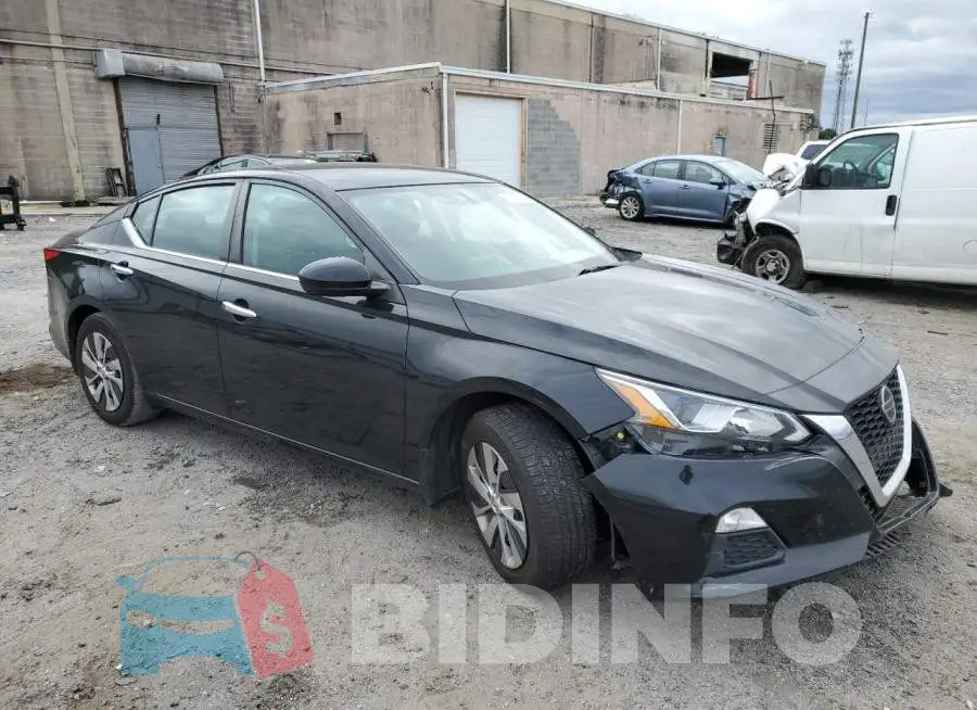 1N4BL4BV1LC277362 Photo# 4