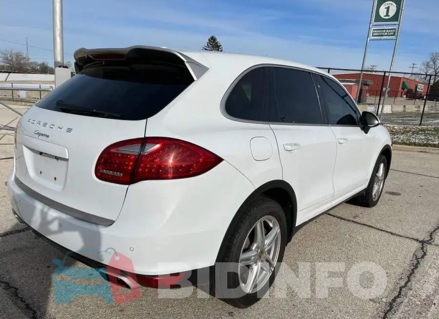 WP1AA2A23ELA92187 Photo# 4