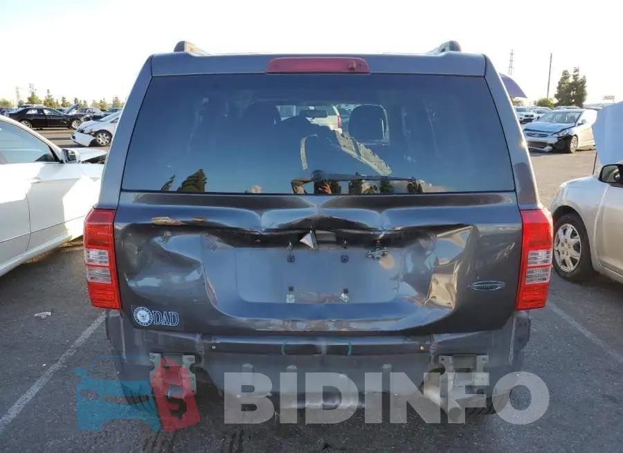 1C4NJPBAXED737093 Photo# 6
