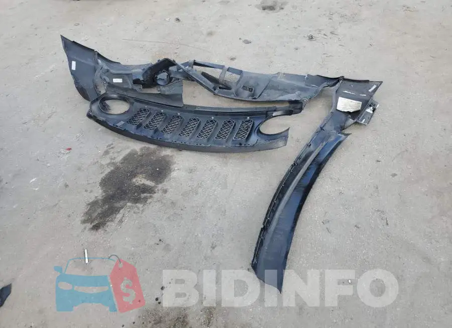 1C4NJPBB9ED853152 Photo# 12
