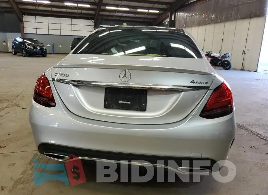 55SWF8EBXLU327012 Photo# 6